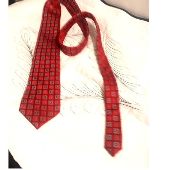 Donald Trump Signature Collection  Red / Gray Silk Geometric Neck Tie - Picture 2 of 8